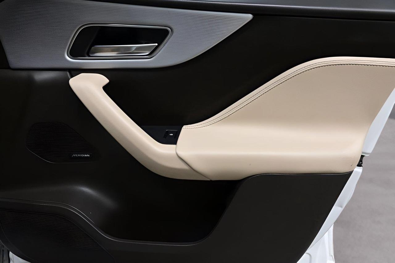 Jaguar F-Pace 25t Prestige AWD 2020