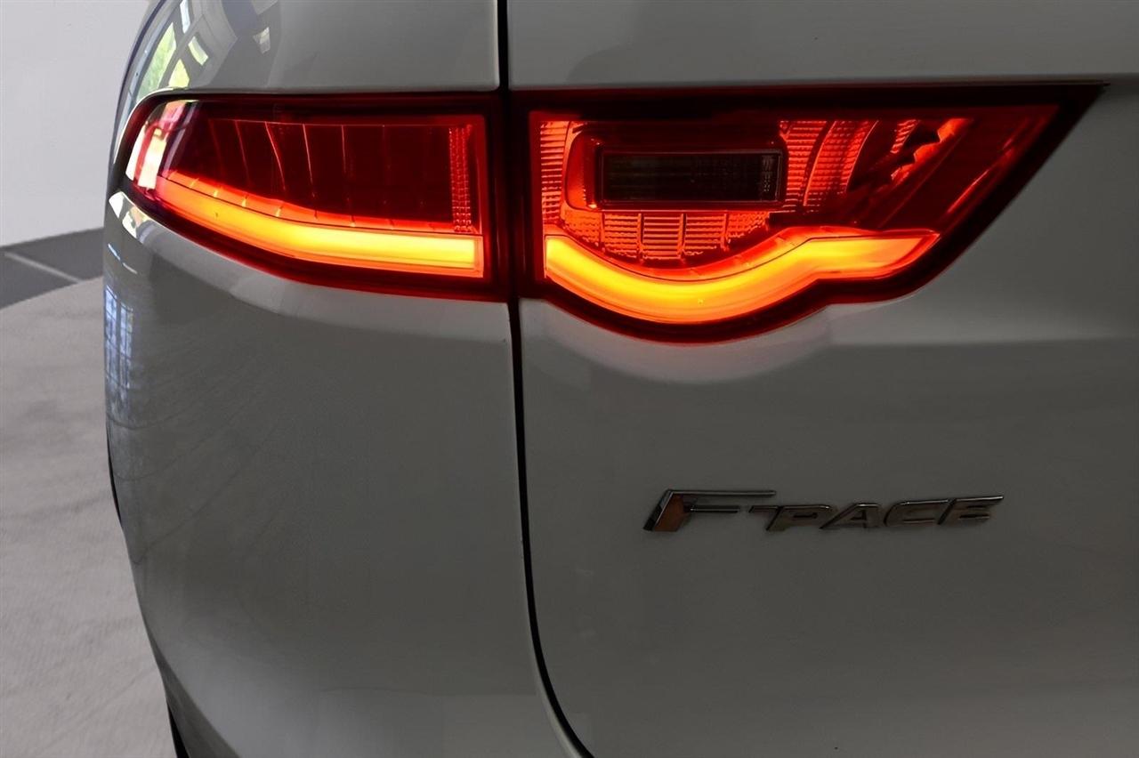 Jaguar F-Pace 25t Prestige AWD 2020