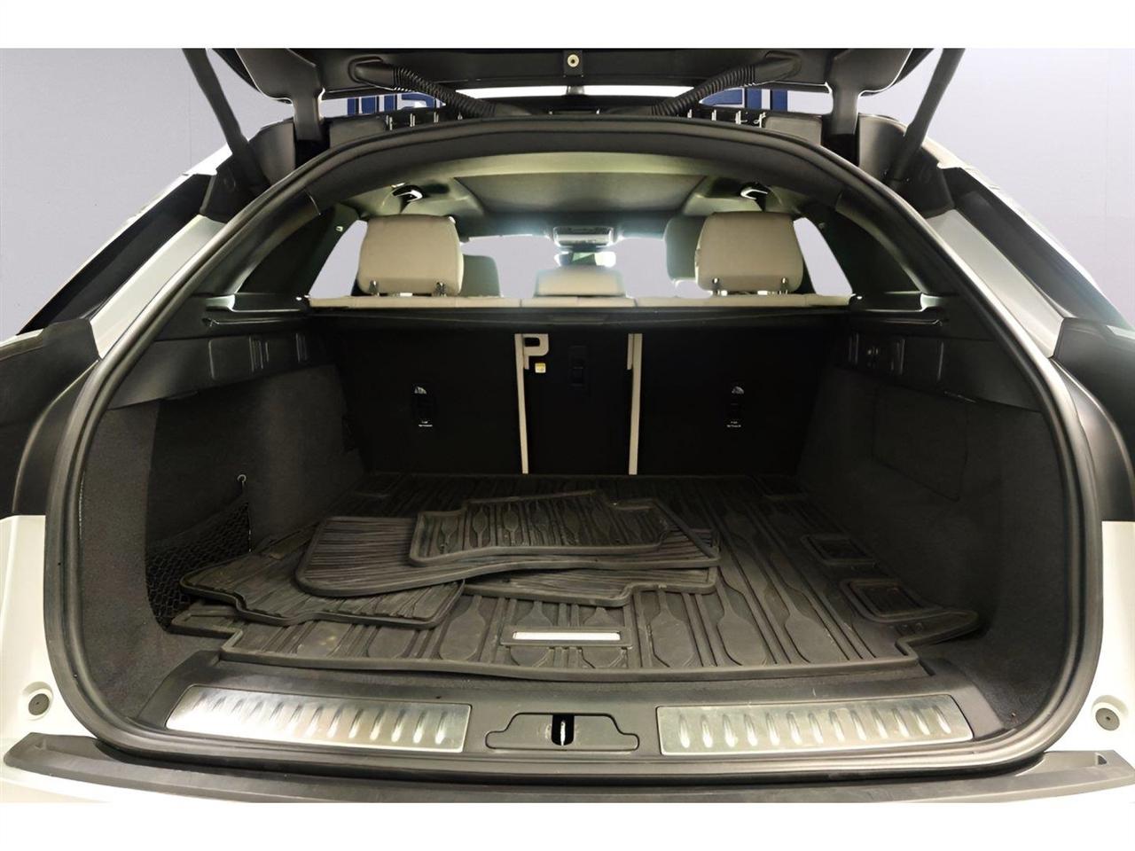 Land Rover Range Rover Velar P250 R-Dynamic S 2021
