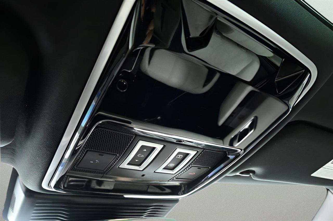 Land Rover Range Rover Velar P250 R-Dynamic S 2021
