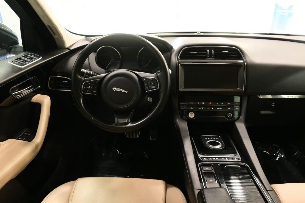 Jaguar F-Pace 25t Premium AWD 2019