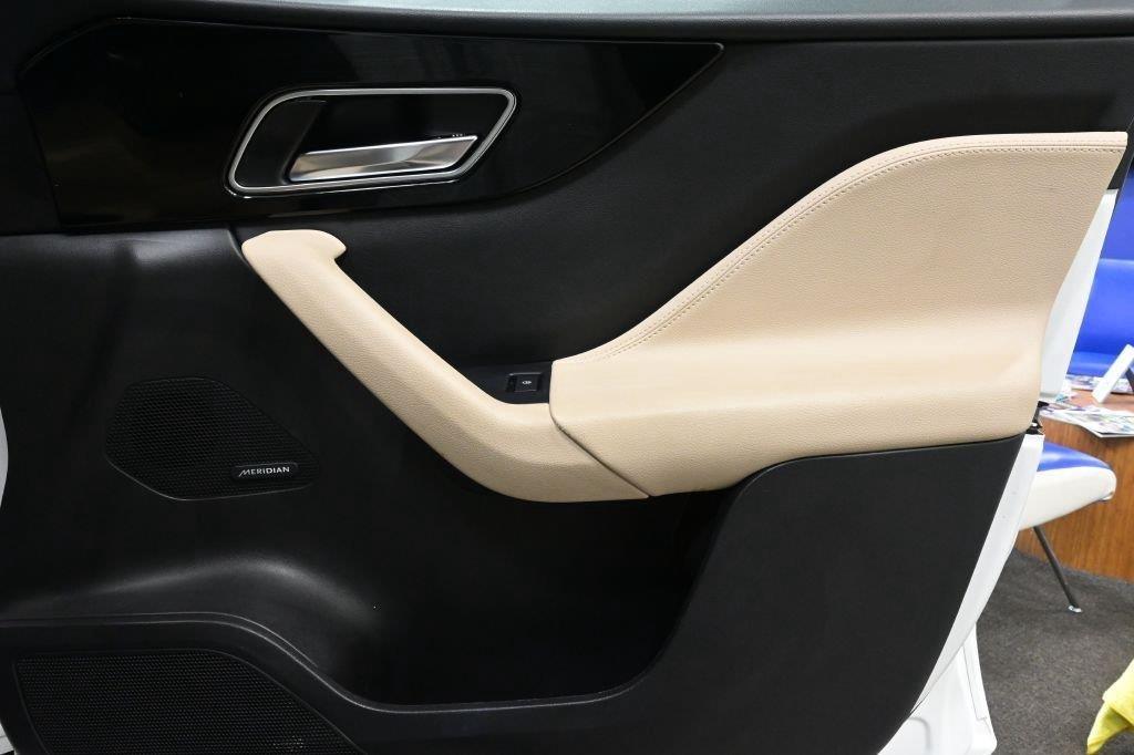Jaguar F-Pace 25t Premium AWD 2019