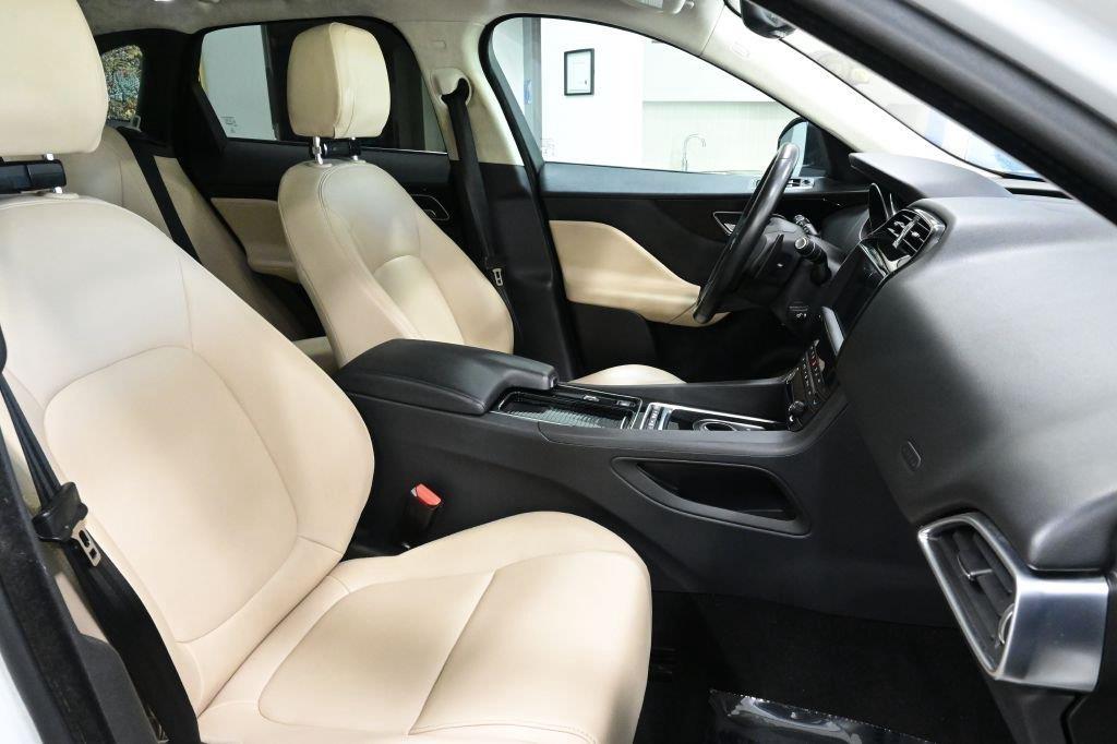 Jaguar F-Pace 25t Premium AWD 2019