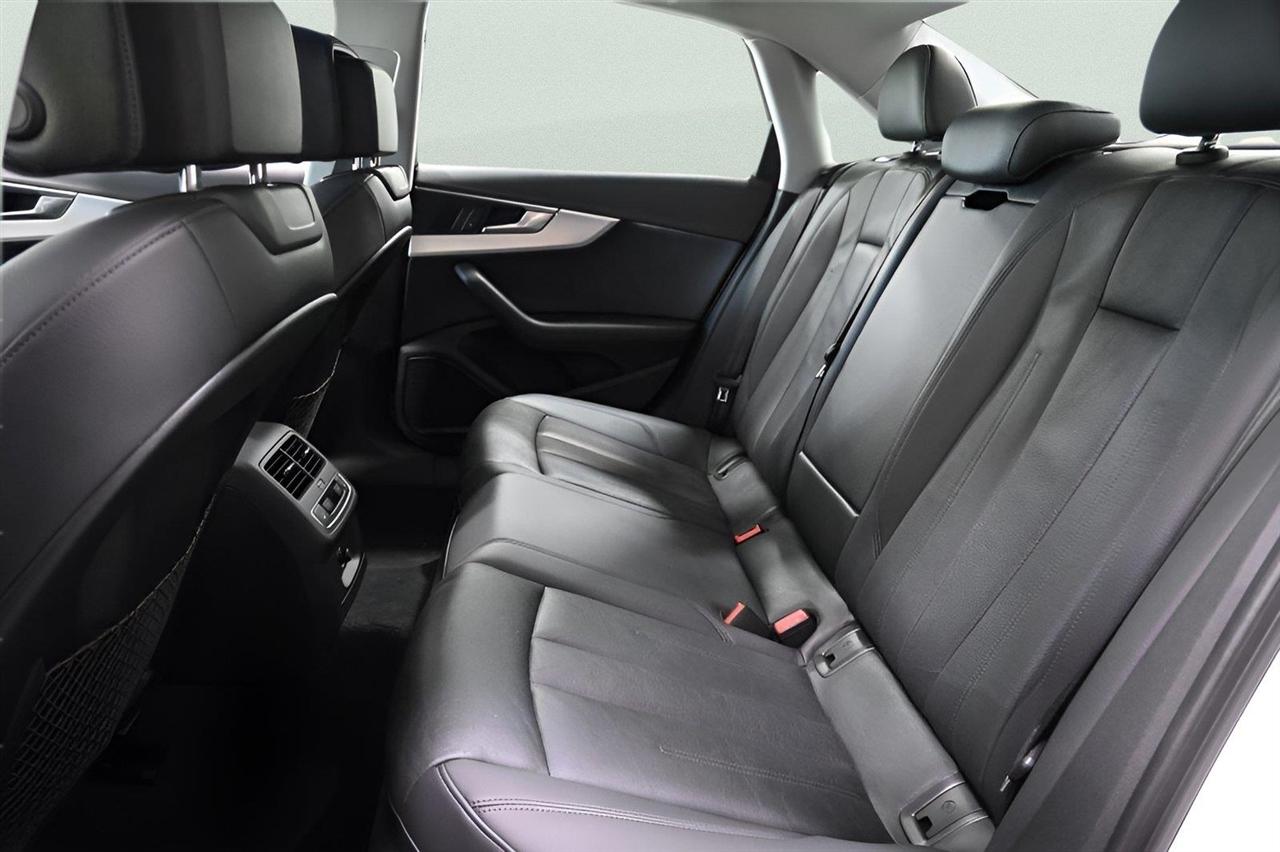 Audi A4 2.0 TFSI Auto Premium Plus quattro AWD 2017