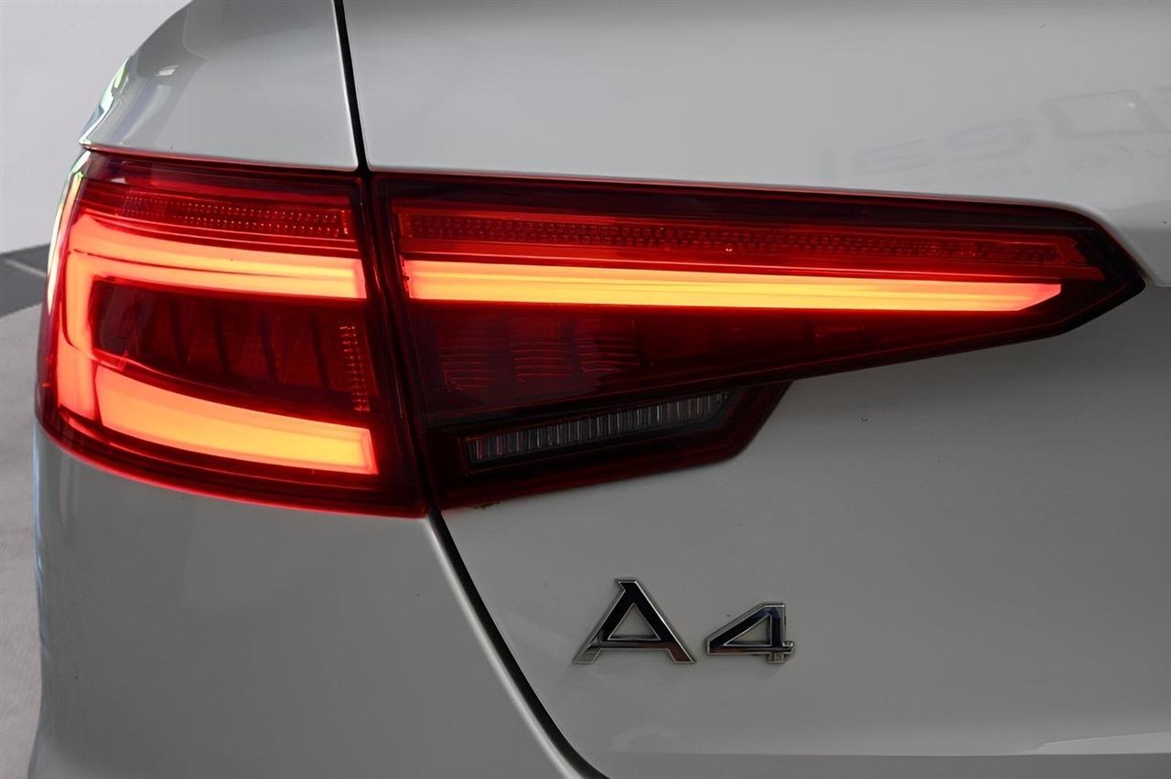 Audi A4 2.0 TFSI Auto Premium Plus quattro AWD 2017