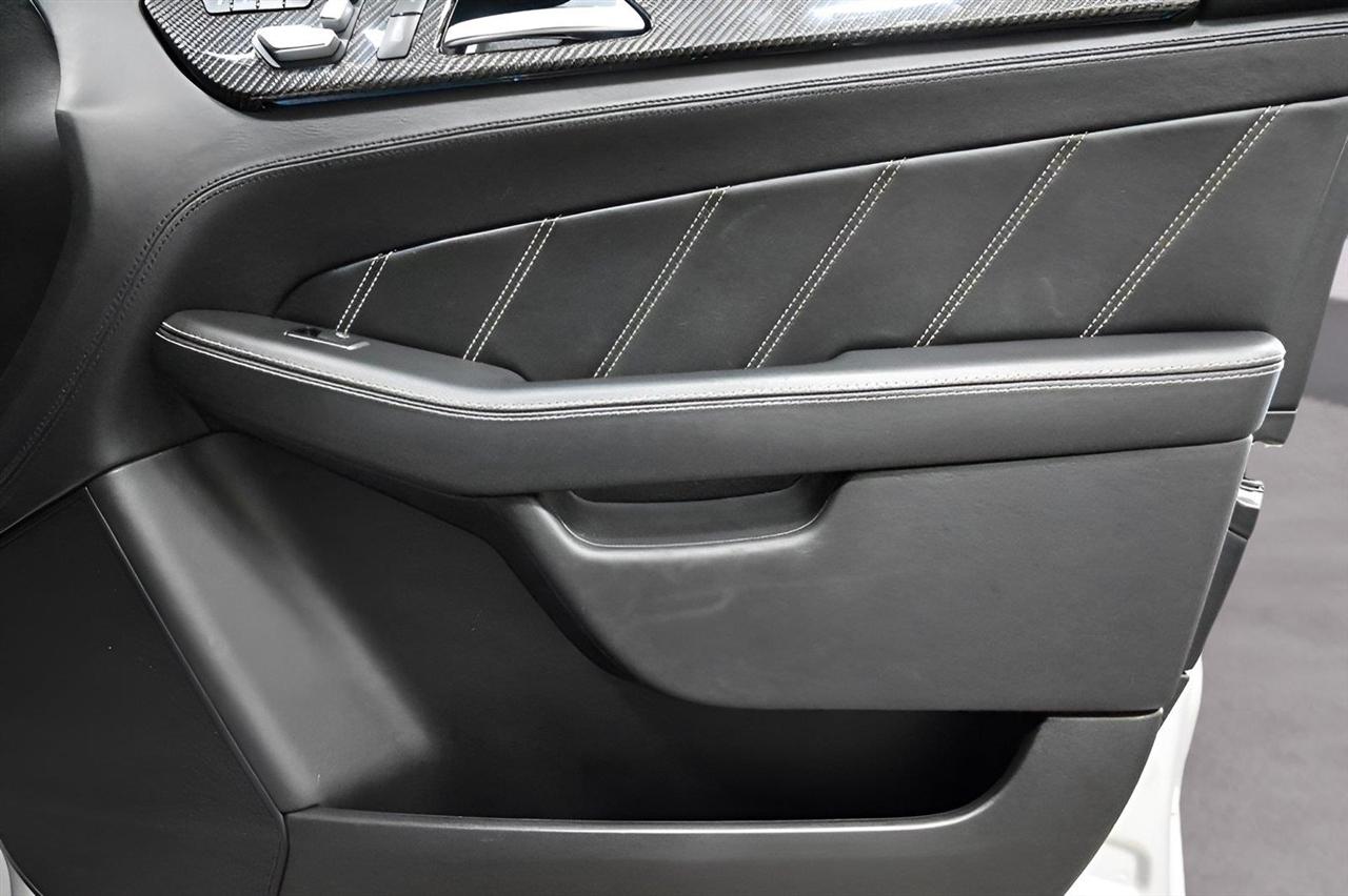 Mercedes-Benz GLE 4MATIC 4dr AMG GLE 63 2016