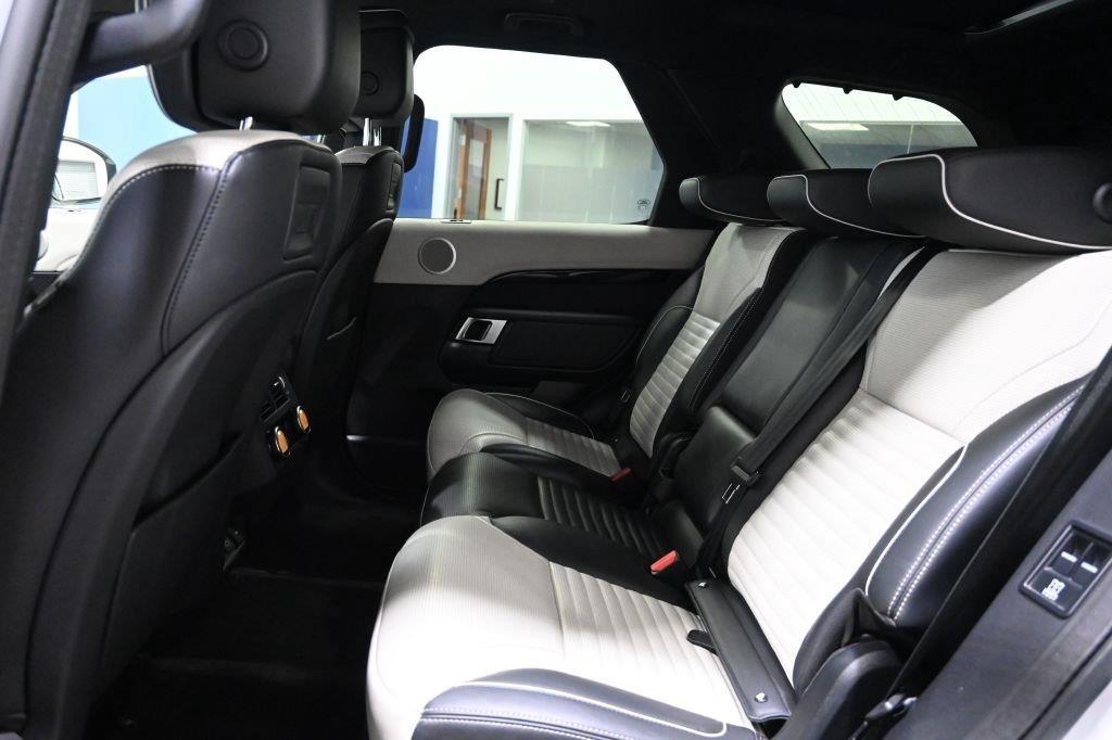 Land Rover Discovery P360 HSE R-Dynamic 2022