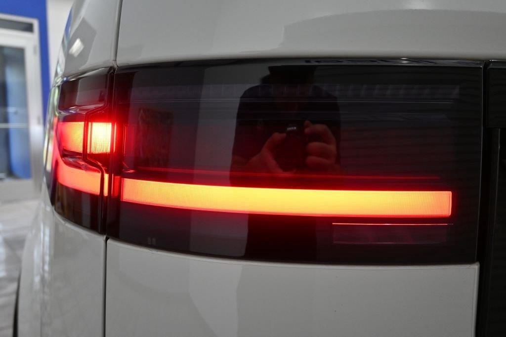 Land Rover Discovery P360 HSE R-Dynamic 2022