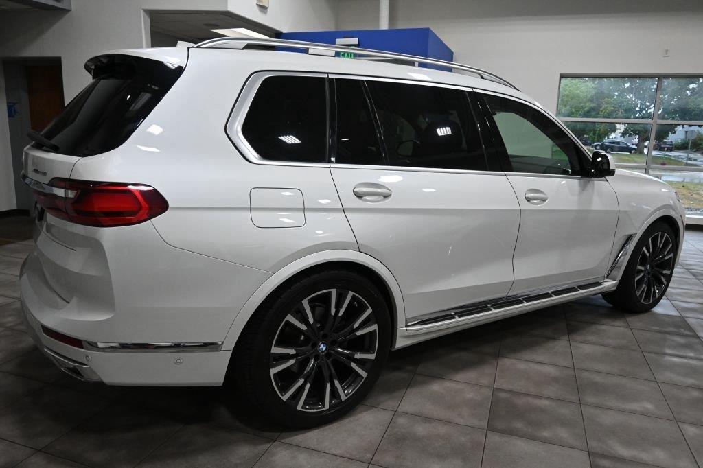 BMW X7 xDrive40i Sports Activity Vehicle 2021
