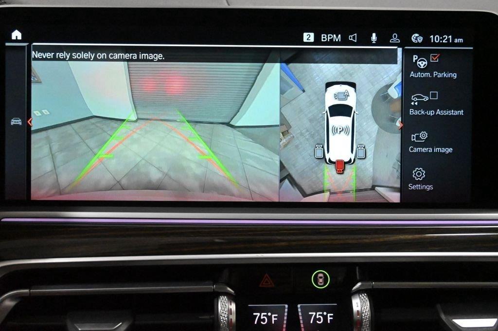 BMW X7 xDrive40i Sports Activity Vehicle 2021