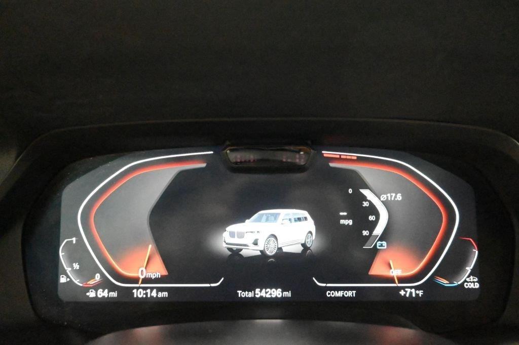BMW X7 xDrive40i Sports Activity Vehicle 2021
