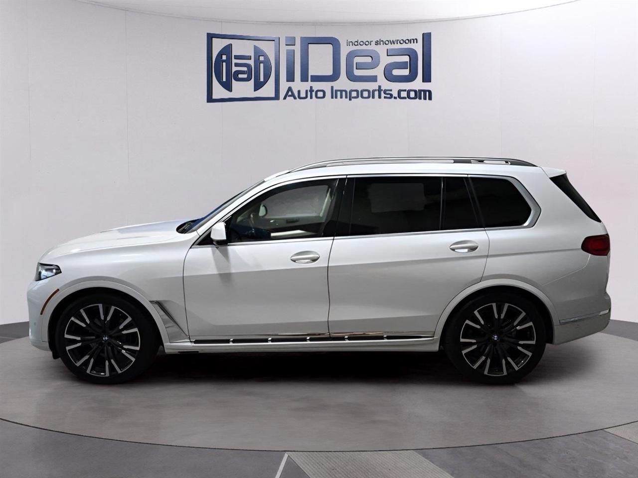 BMW X7 xDrive40i Sports Activity Vehicle 2021
