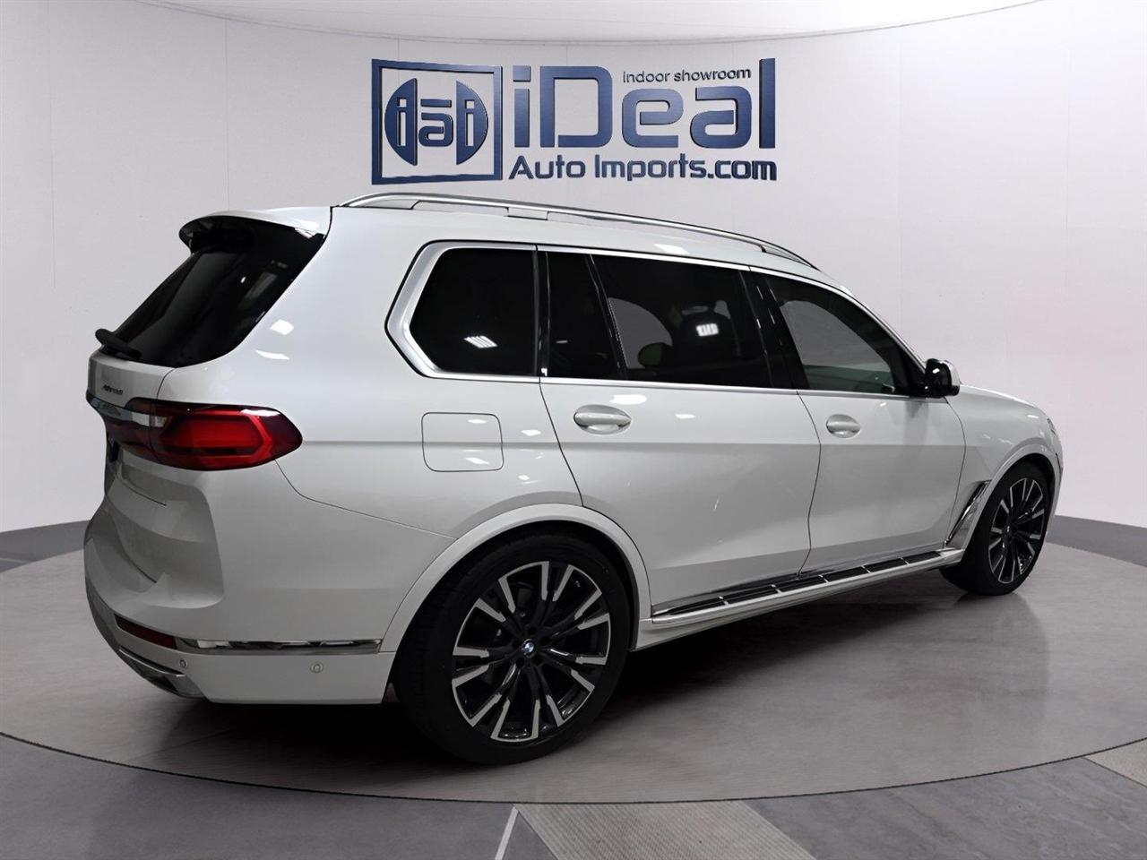 BMW X7 xDrive40i Sports Activity Vehicle 2021