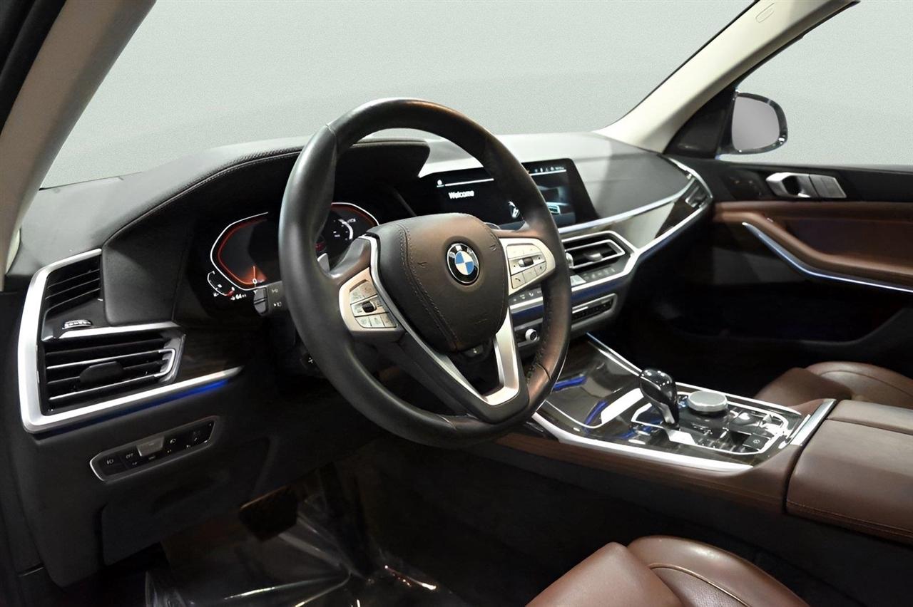 BMW X7 xDrive40i Sports Activity Vehicle 2021