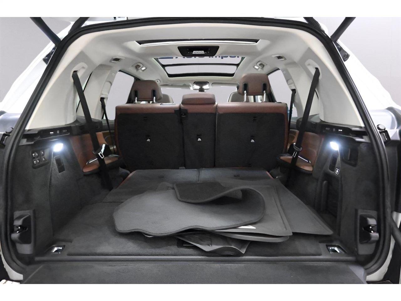 BMW X7 xDrive40i Sports Activity Vehicle 2021