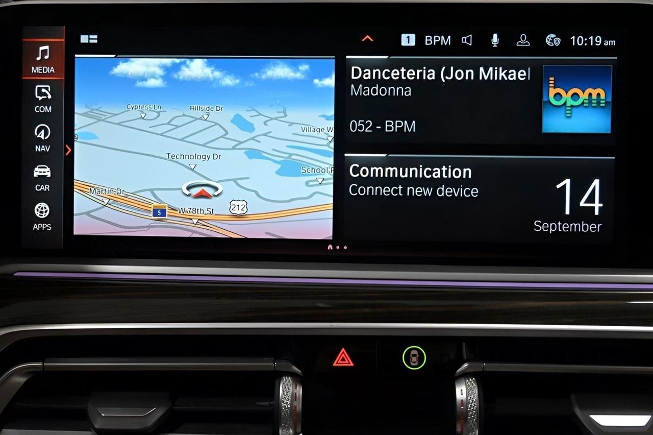 BMW X7 xDrive40i Sports Activity Vehicle 2021