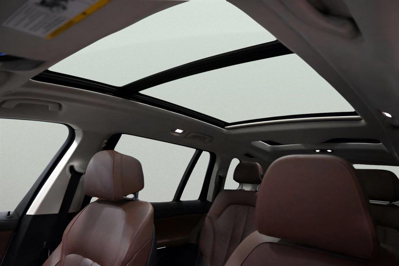 BMW X7 xDrive40i Sports Activity Vehicle 2021