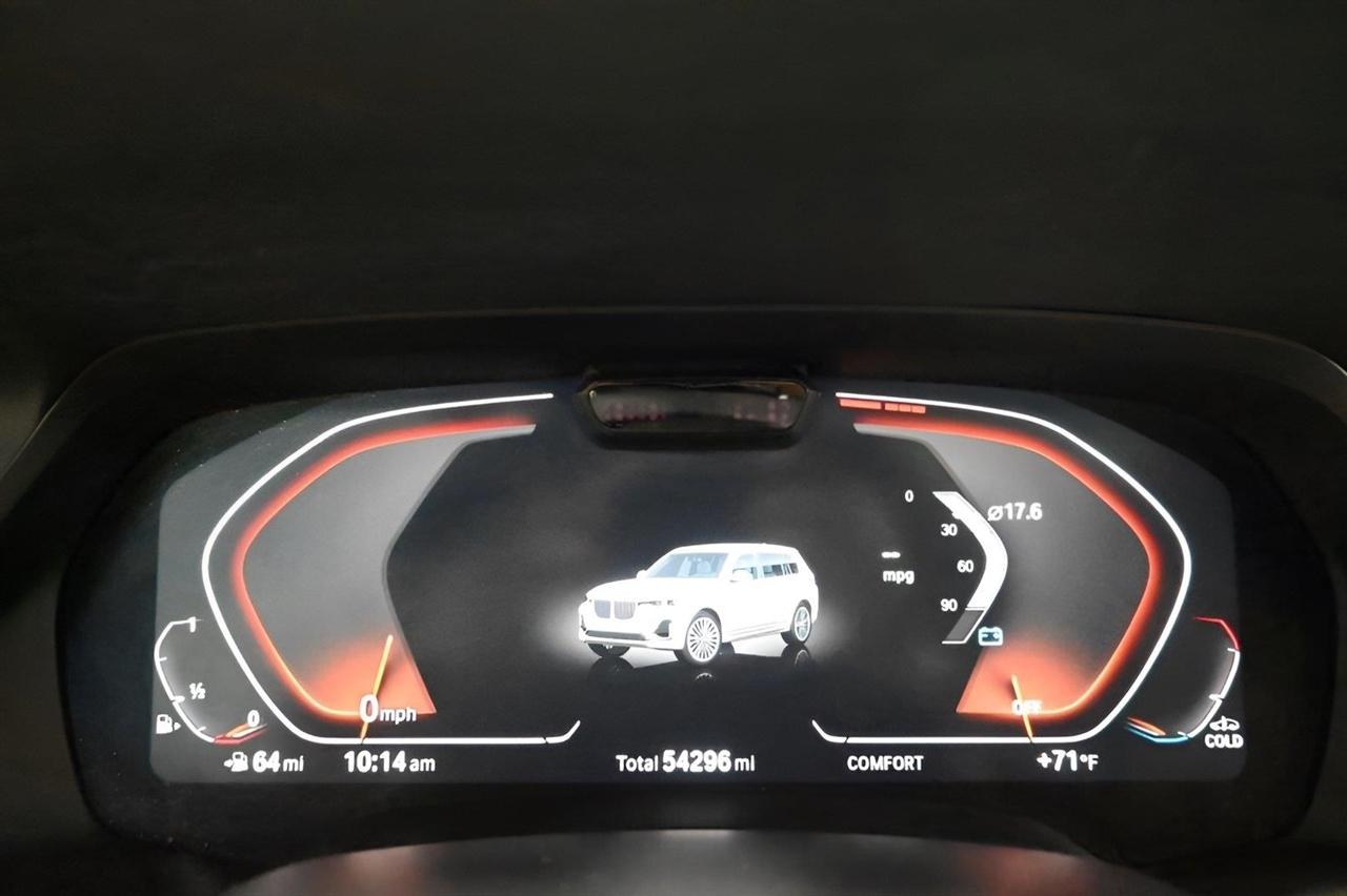 BMW X7 xDrive40i Sports Activity Vehicle 2021