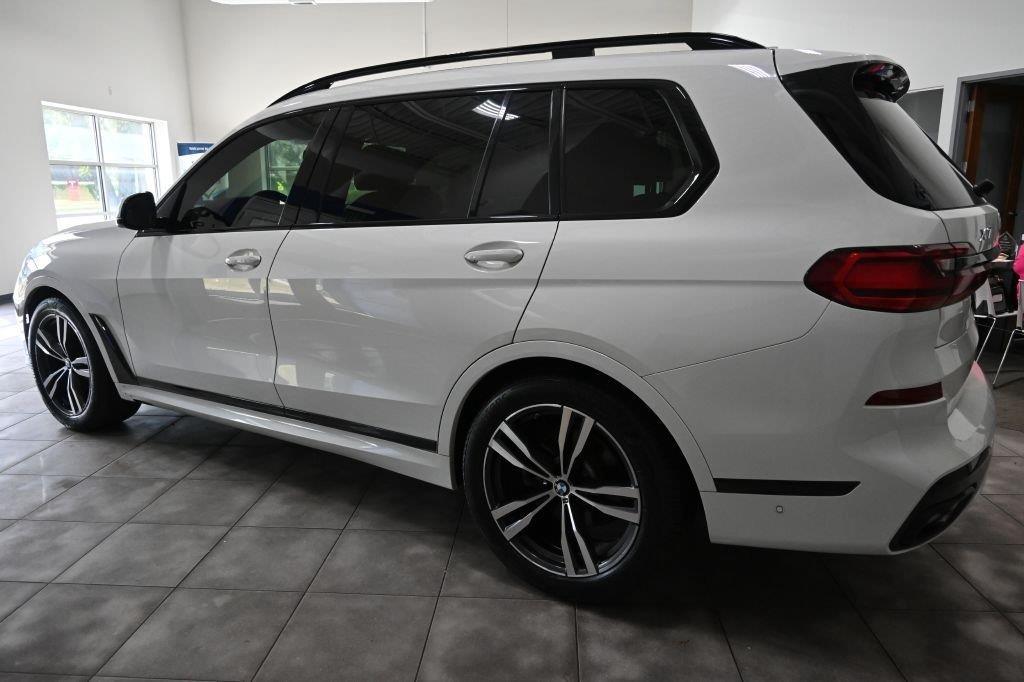 BMW X7 xDrive40i Sports Activity Vehicle 2020