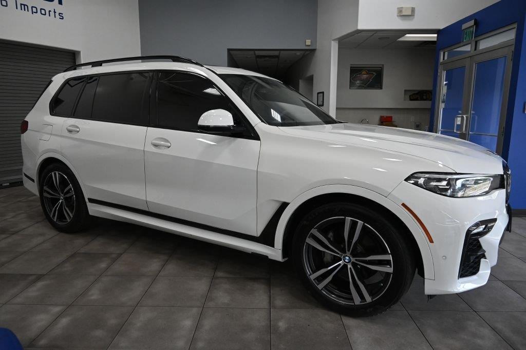 BMW X7 xDrive40i Sports Activity Vehicle 2020