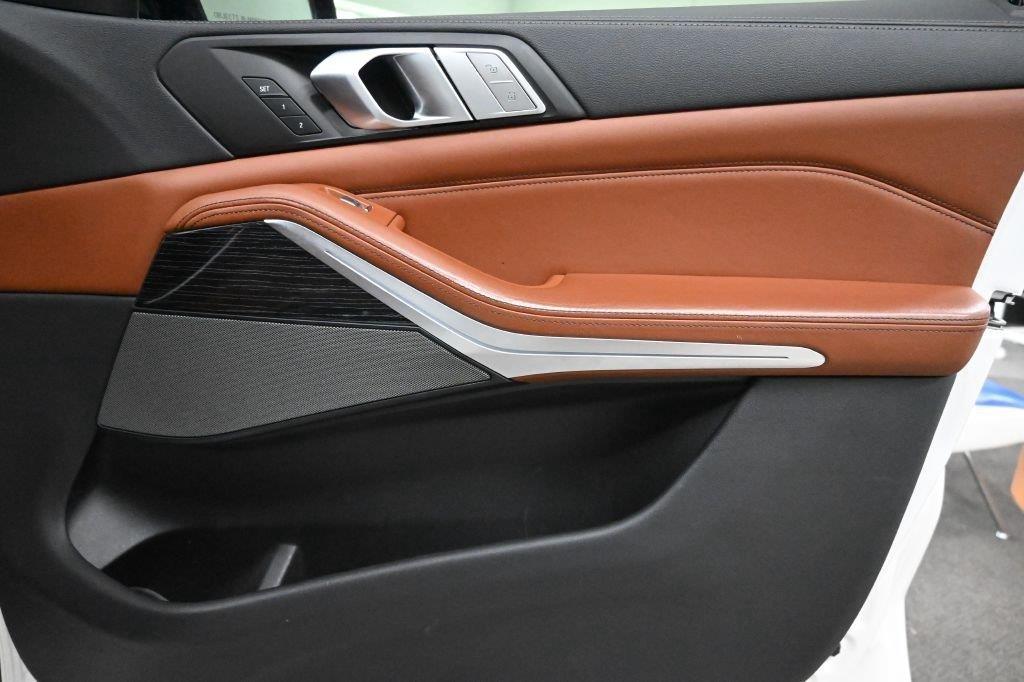 BMW X7 xDrive40i Sports Activity Vehicle 2020