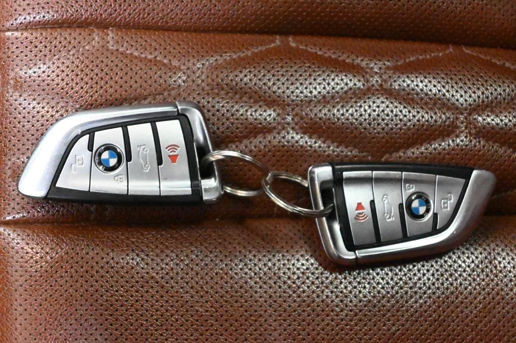 BMW X7 xDrive40i Sports Activity Vehicle 2020
