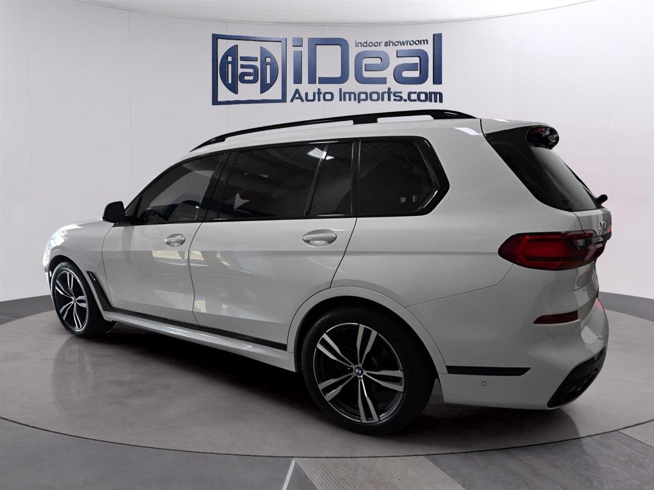 BMW X7 xDrive40i Sports Activity Vehicle 2020