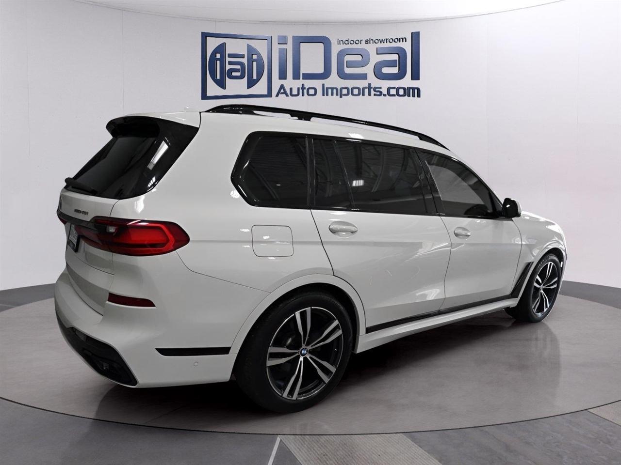 BMW X7 xDrive40i Sports Activity Vehicle 2020