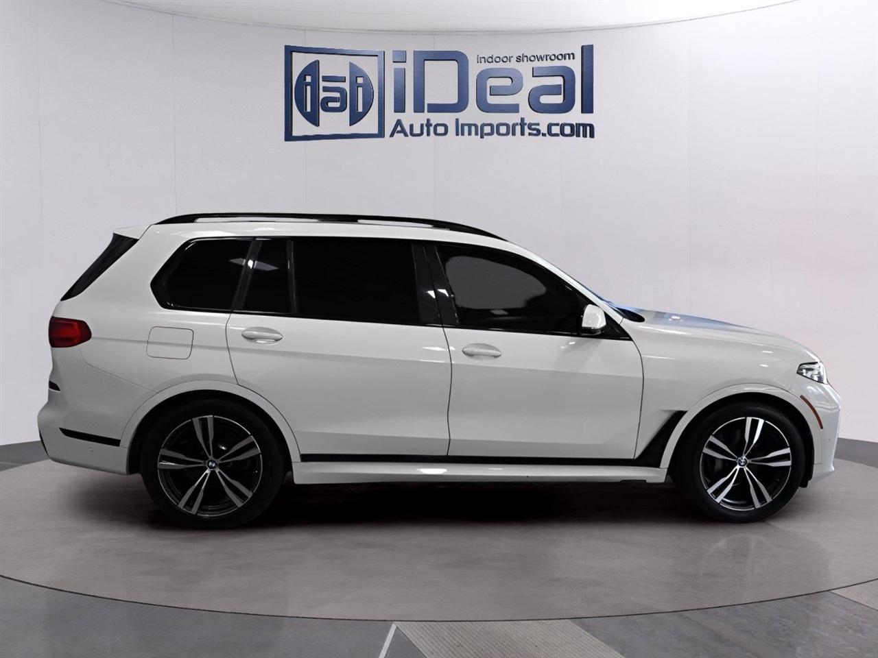 BMW X7 xDrive40i Sports Activity Vehicle 2020