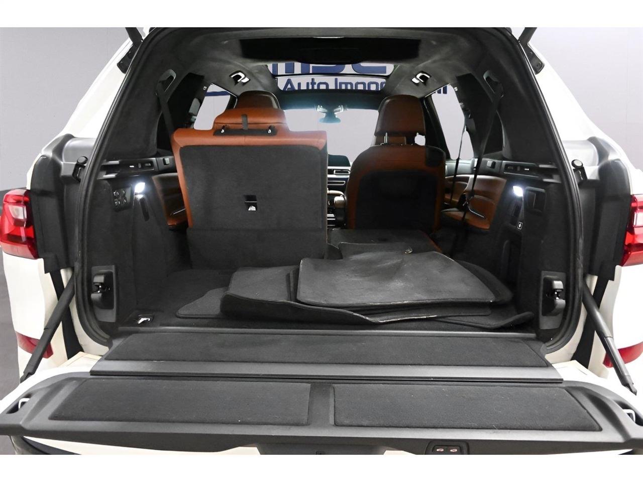 BMW X7 xDrive40i Sports Activity Vehicle 2020