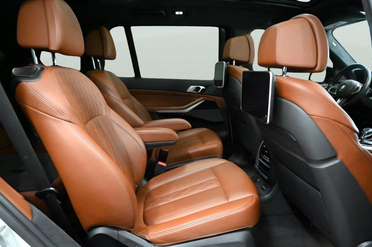 BMW X7 xDrive40i Sports Activity Vehicle 2020