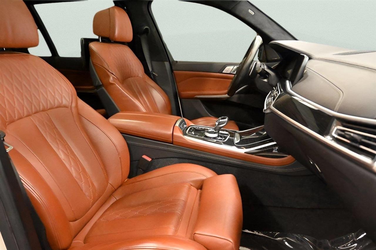 BMW X7 xDrive40i Sports Activity Vehicle 2020