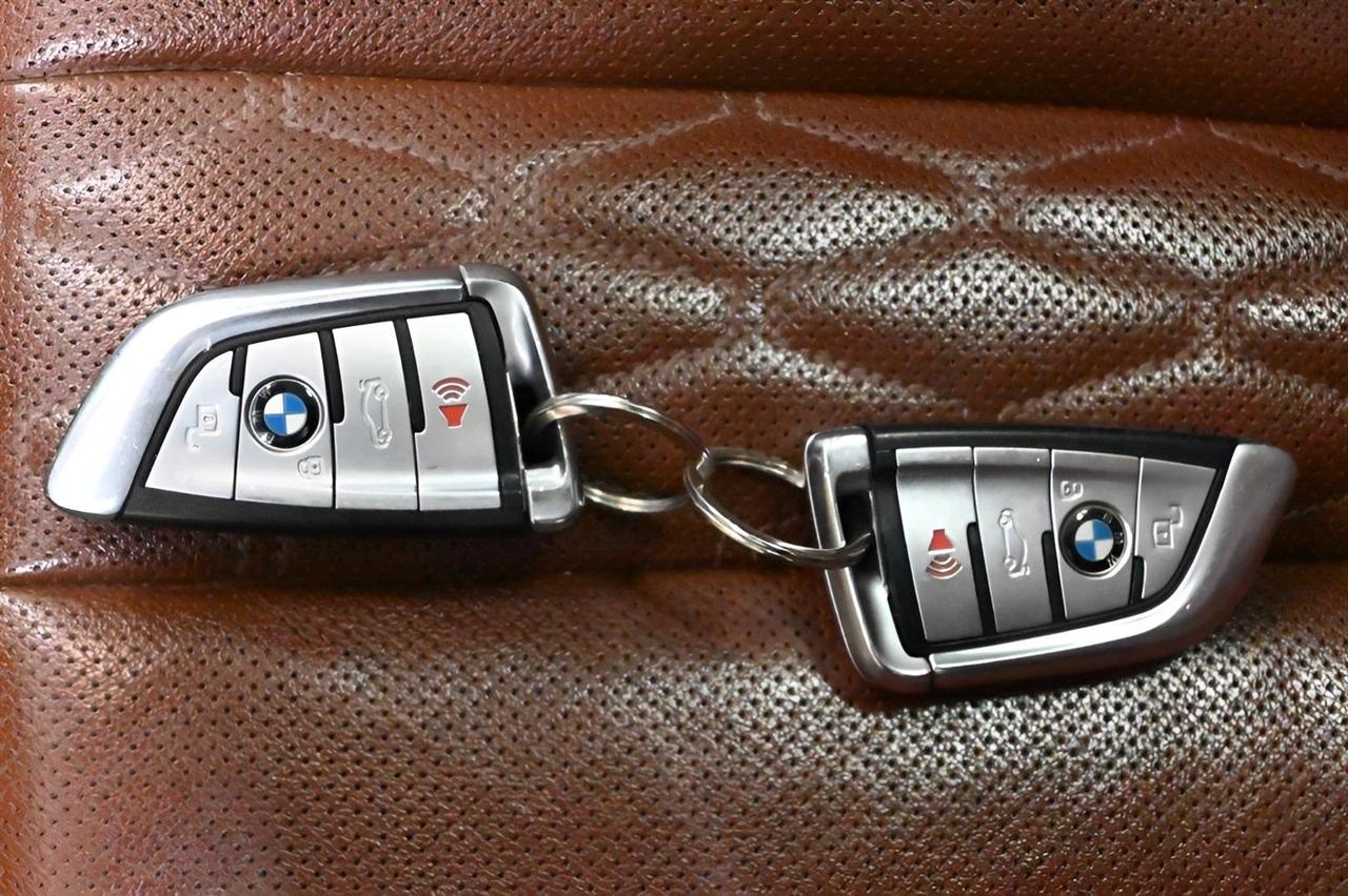 BMW X7 xDrive40i Sports Activity Vehicle 2020