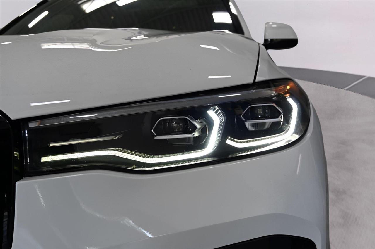 BMW X7 xDrive40i Sports Activity Vehicle 2020