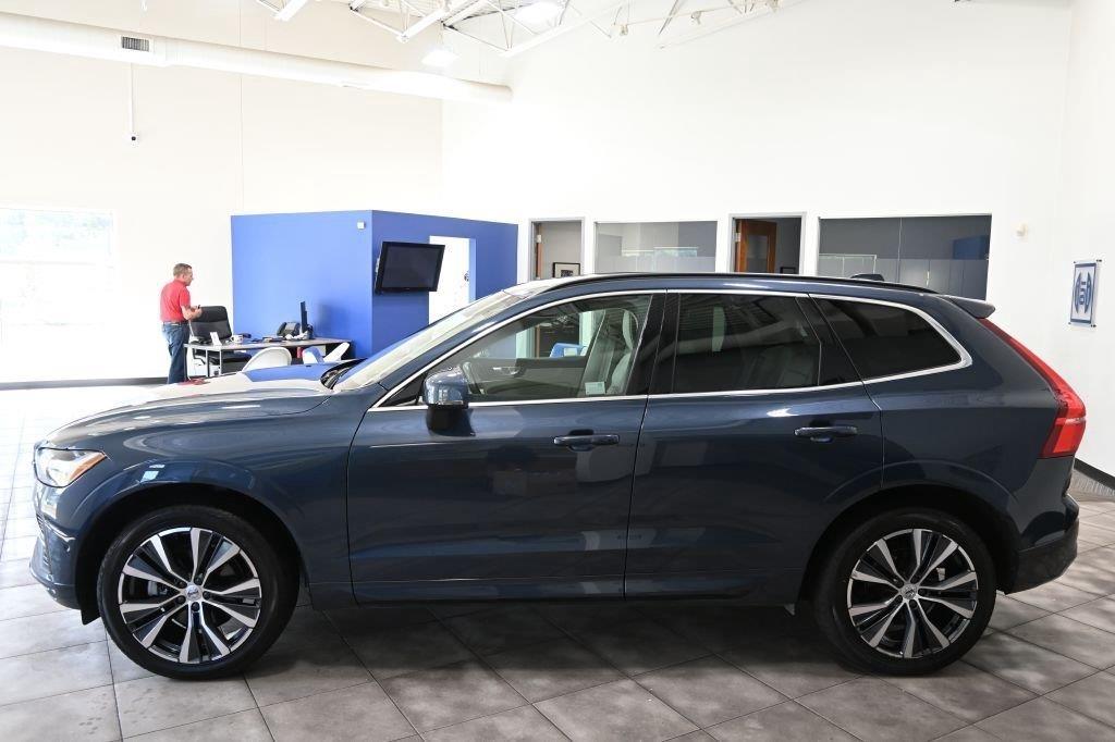 Volvo XC60 B5 AWD Momentum 2022
