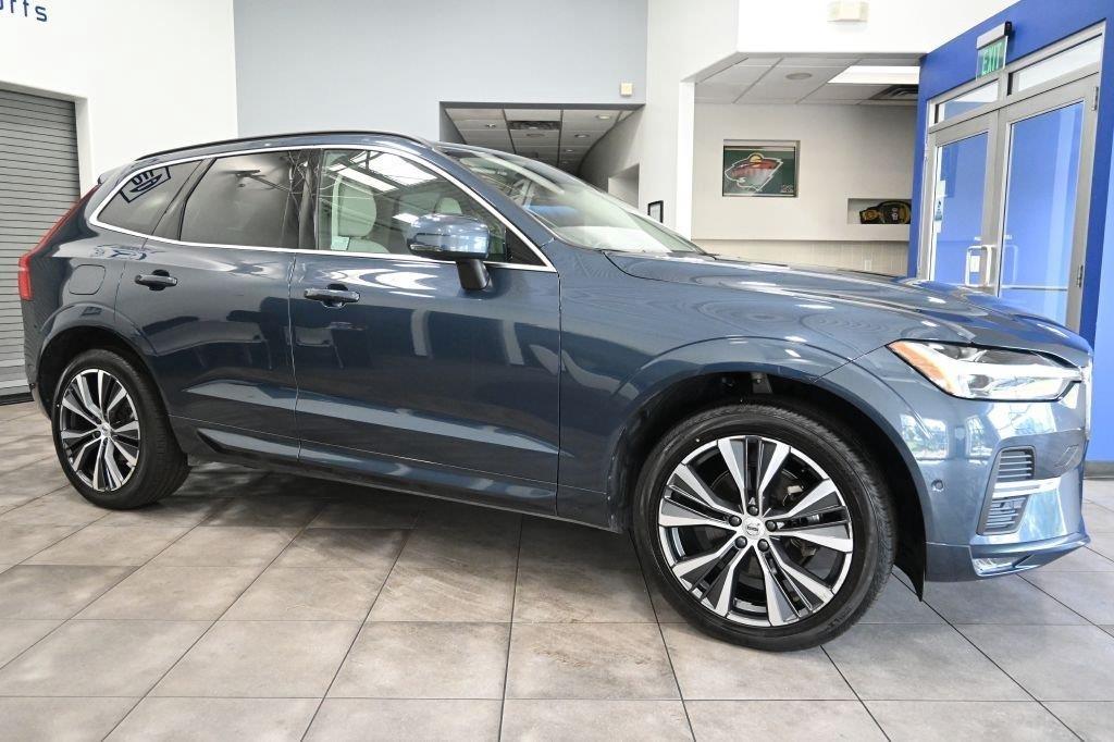 Volvo XC60 B5 AWD Momentum 2022