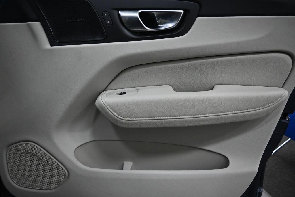 Volvo XC60 B5 AWD Momentum 2022
