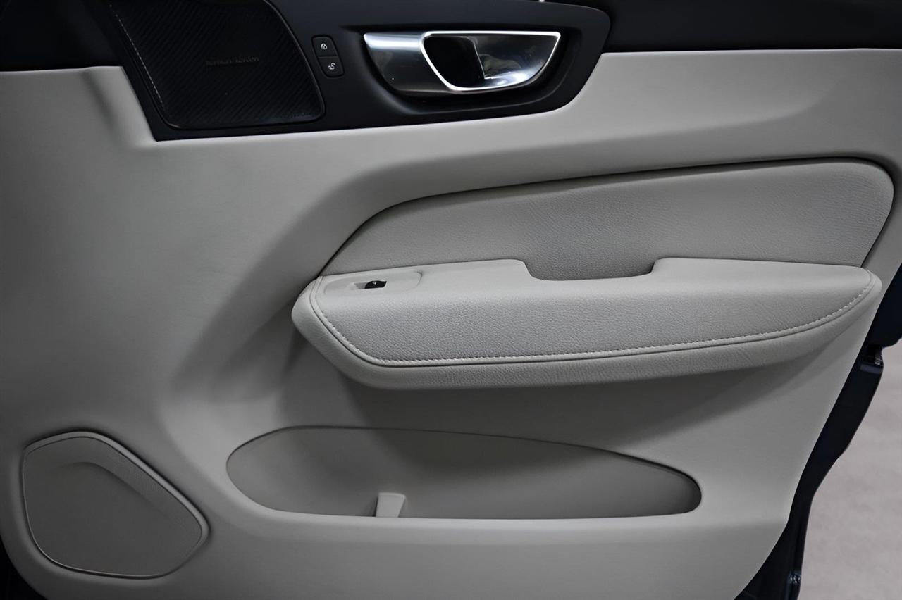 Volvo XC60 B5 AWD Momentum 2022