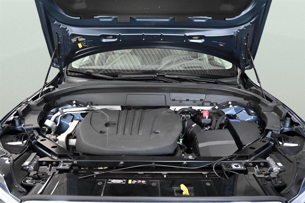 Volvo XC60 B5 AWD Momentum 2022