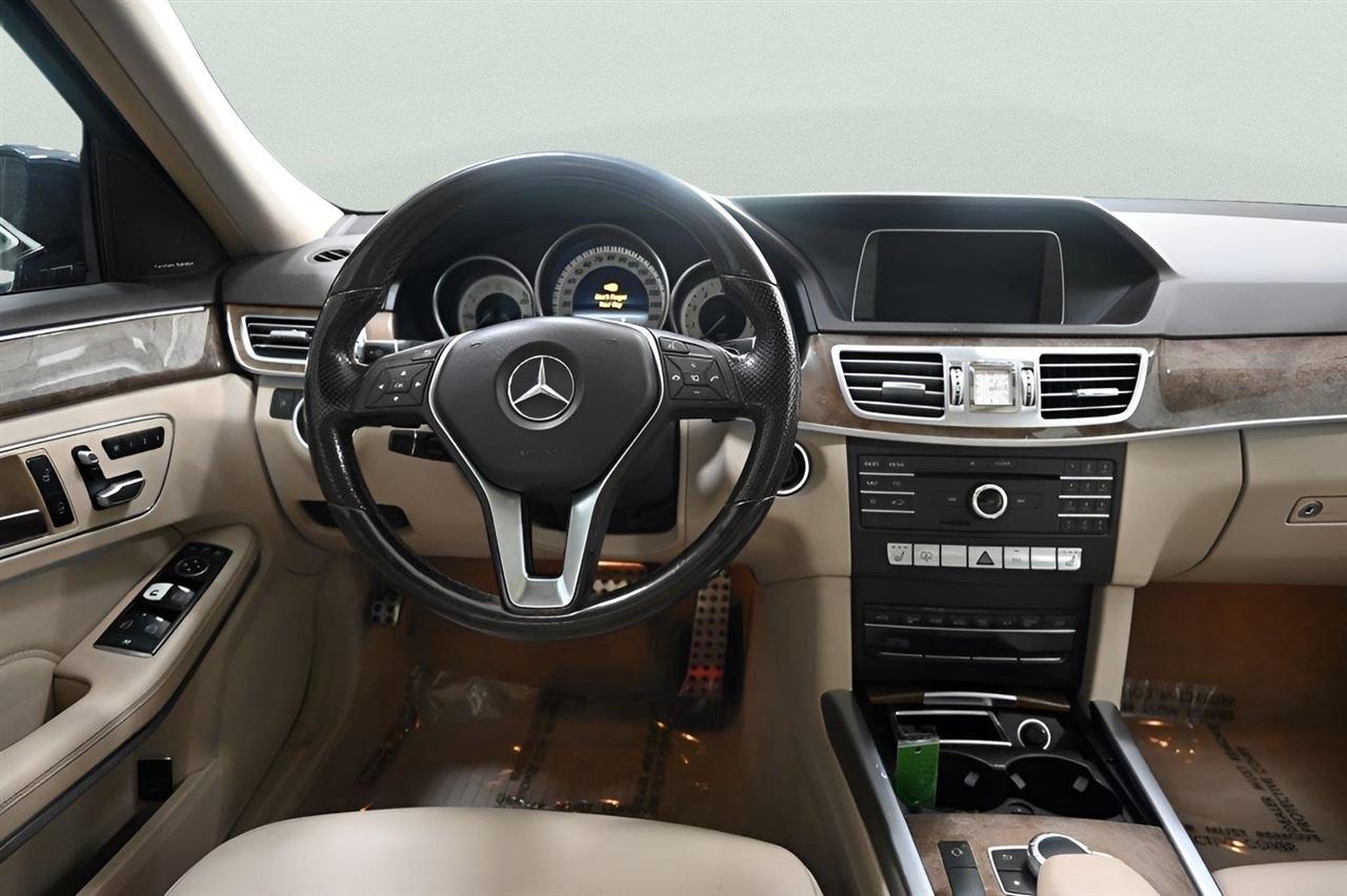 Mercedes-Benz E-Class 4dr Sdn E 350 Luxury 4MATIC 2016