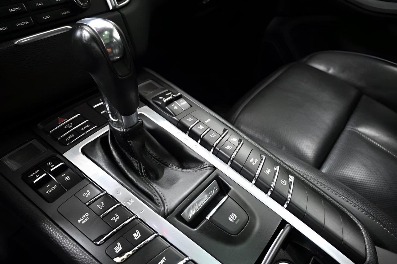 Porsche Macan AWD 2018