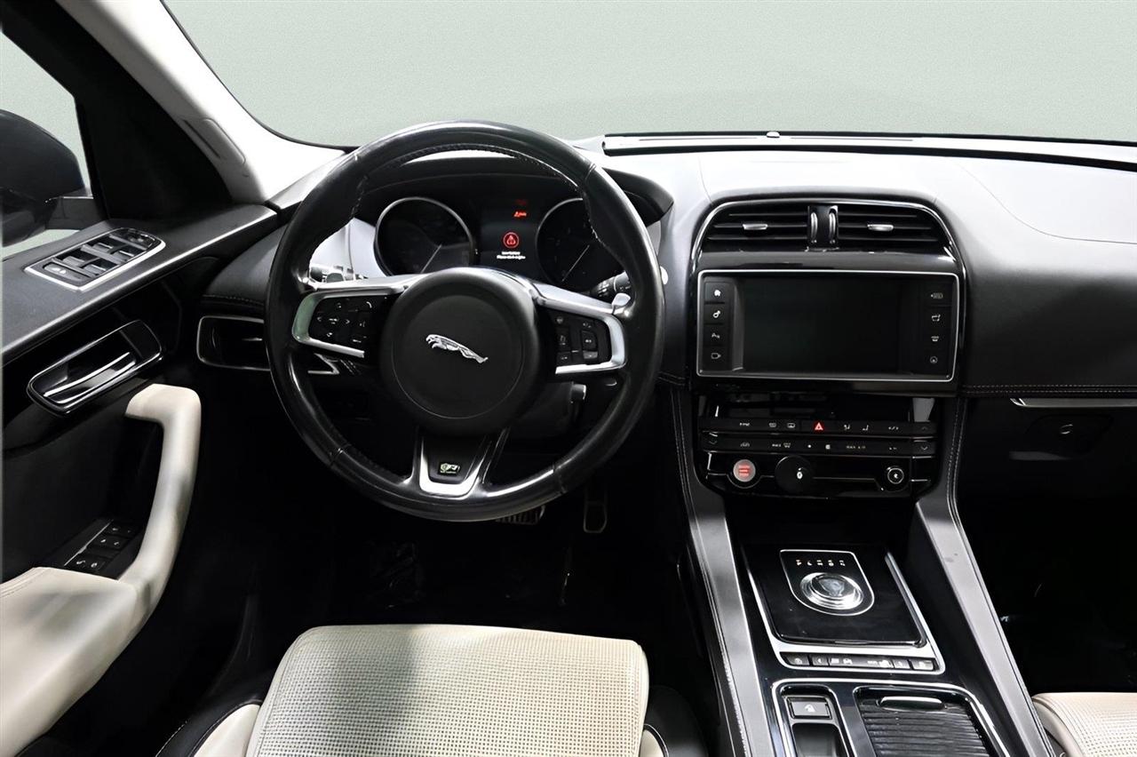 Jaguar F-Pace 35t R-Sport AWD 2018