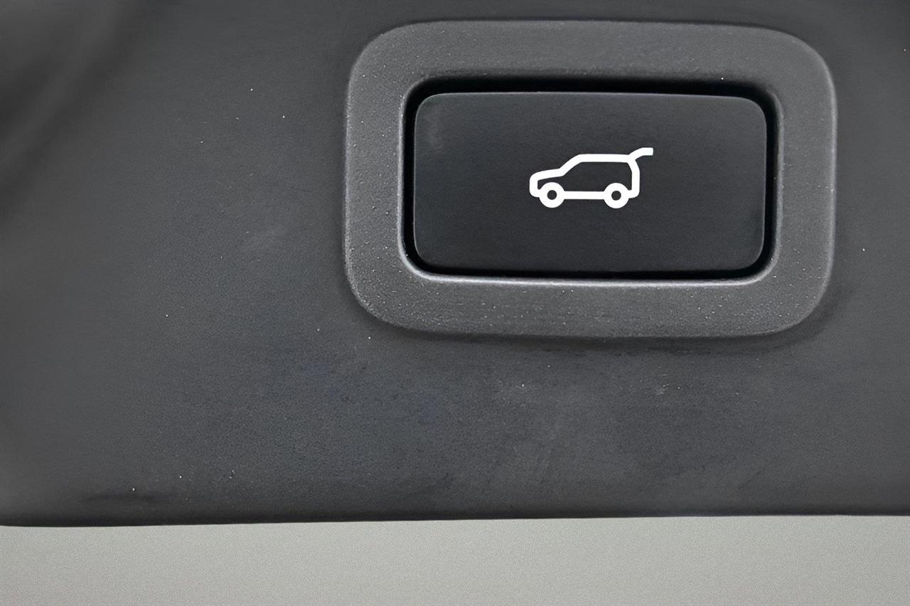 Land Rover Range Rover Velar P250 R-Dynamic SE 2019