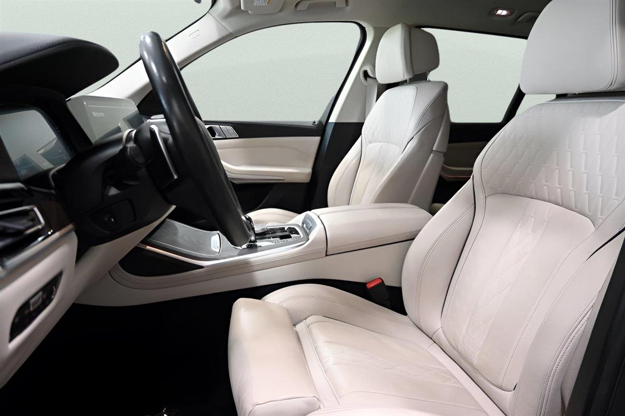 BMW X7 xDrive40i Sports Activity Vehicle 2022