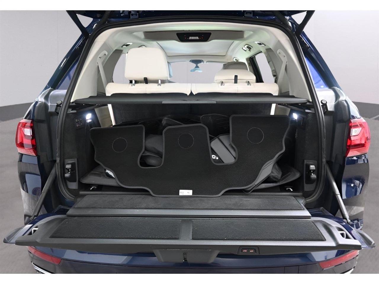 BMW X7 xDrive40i Sports Activity Vehicle 2022