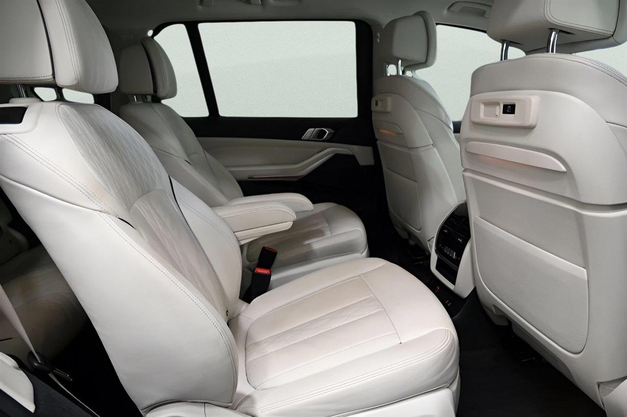 BMW X7 xDrive40i Sports Activity Vehicle 2022