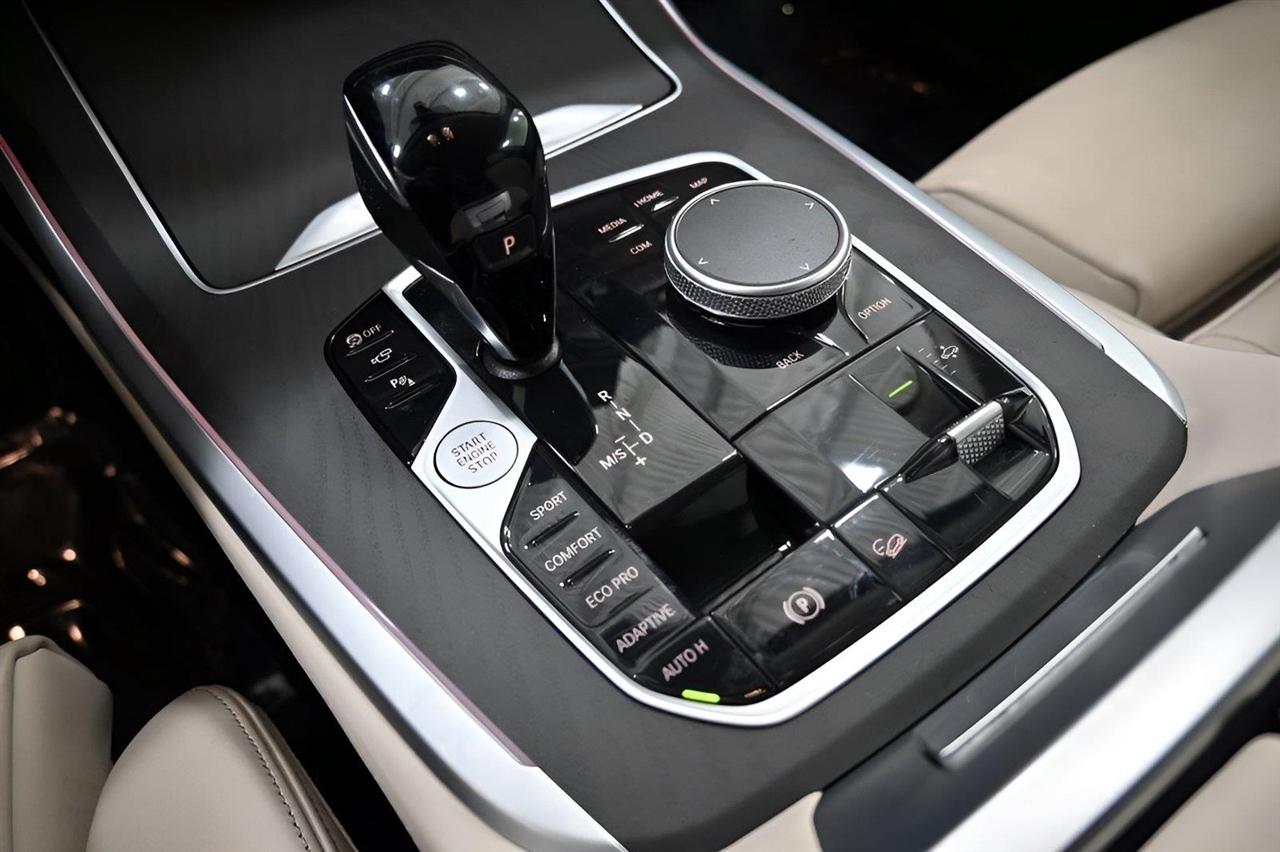 BMW X7 xDrive40i Sports Activity Vehicle 2022