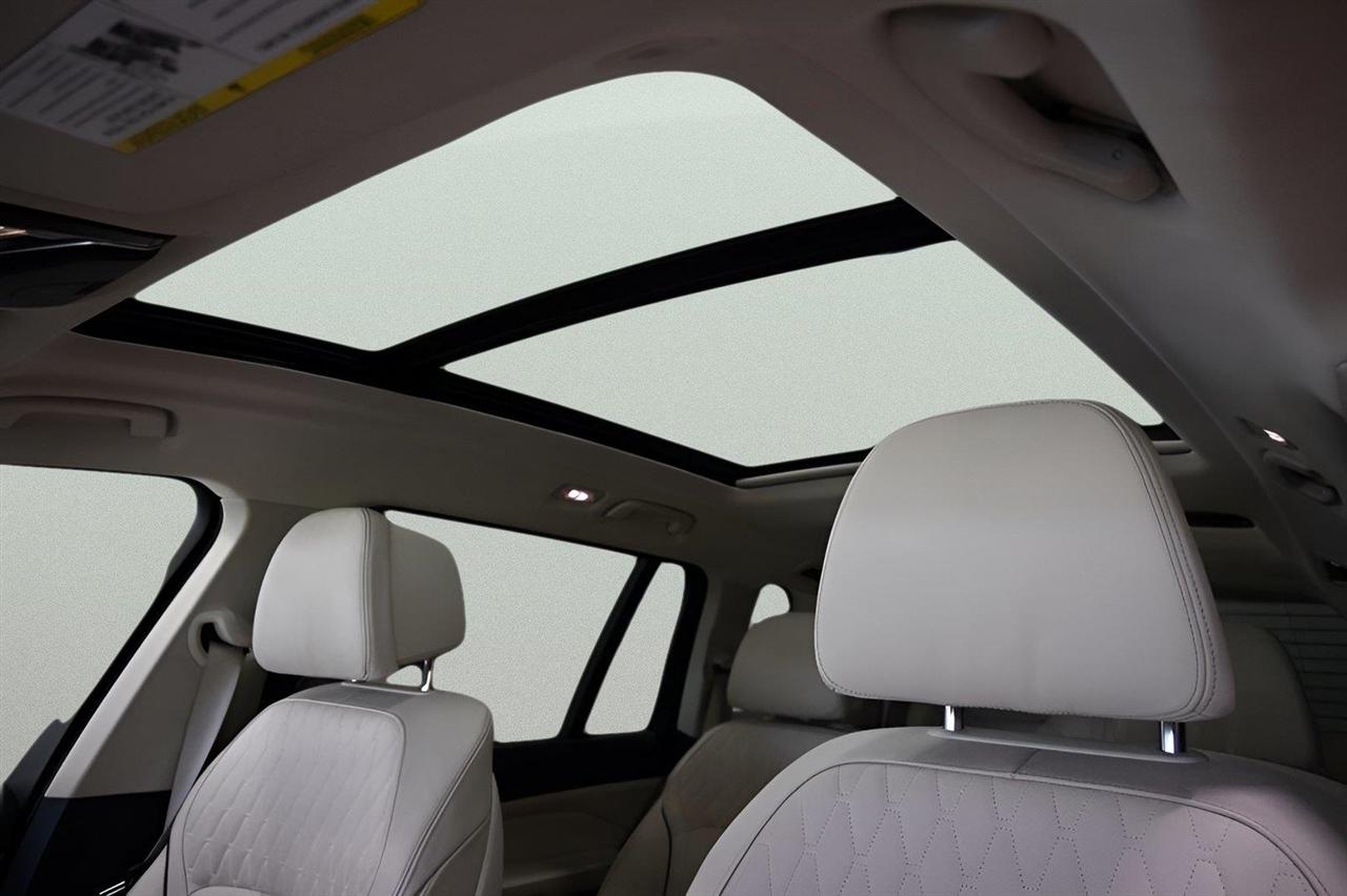 BMW X7 xDrive40i Sports Activity Vehicle 2022