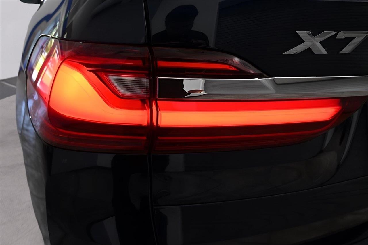 BMW X7 xDrive40i Sports Activity Vehicle 2022