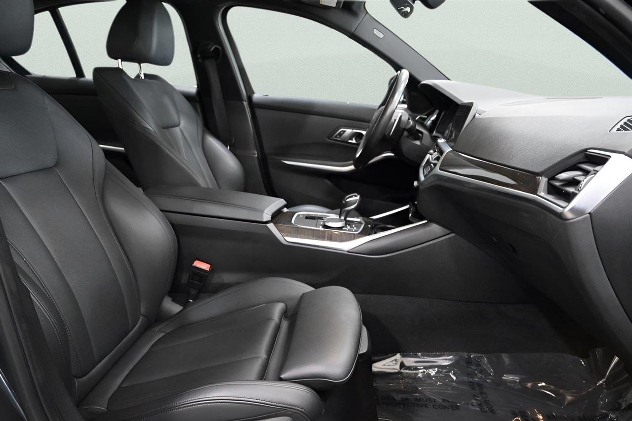 BMW 3 Series 330i xDrive Sedan 2019